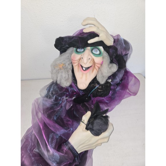 Life Size HANGING WITCH Speaks Eyes Light Halloween Prop Decoration - Picture 4 of 4
